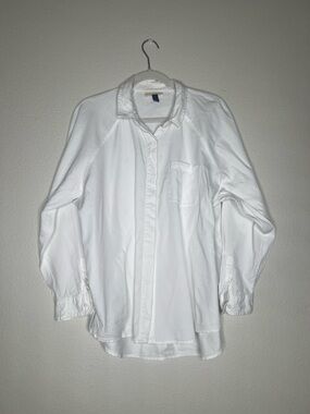 Universal Thread White Button-Down Shirt